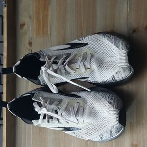 Brooks Levitate 4 running shoes